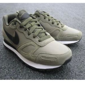 Nike Men's Air Waffle Trainer Sneakers